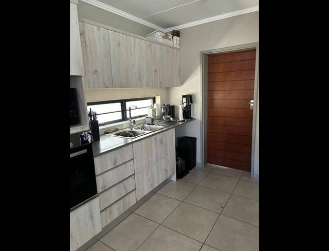 3 BEDROOM PROPERTY TO RENT IN AMBERFIELD